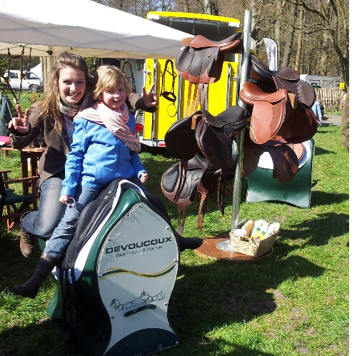 sandrasite sandrasite